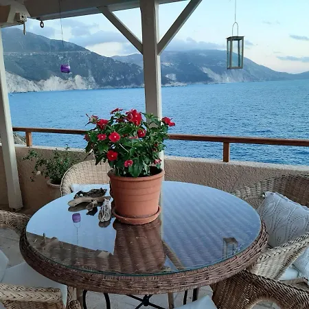 Cavos Guest house